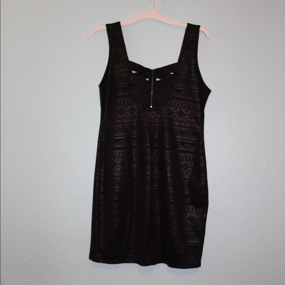 MATERIAL GIRL Bodycon Cocktail Dress